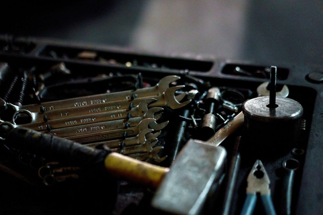 Set of mechanic tools representing tire installation cost in Montreal