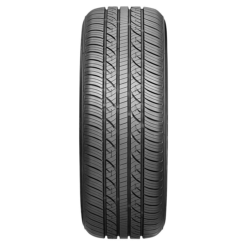 Nexen CP671 215/45R17, front view of tread pattern