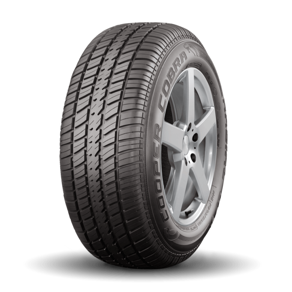 Cooper Cobra Radial GT 215/70R15 All-Season passenger car tire