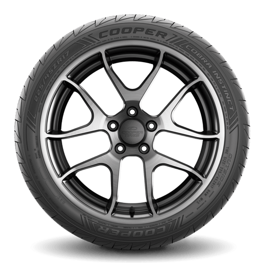 Cooper Cobra Instinct 245/45R17, sidewall view